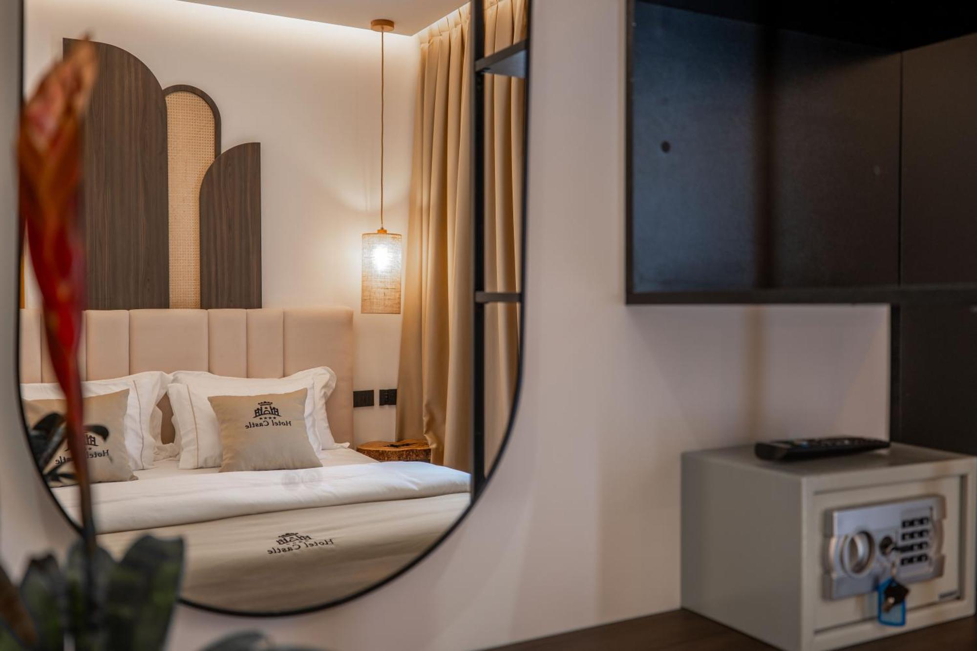 Hotel Castle Ksamil Luaran gambar