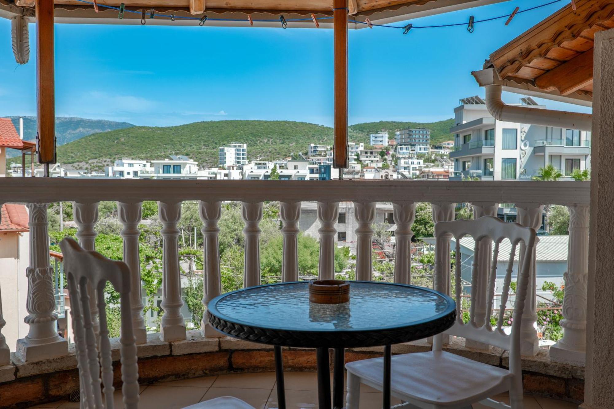 Hotel Castle Ksamil Luaran gambar
