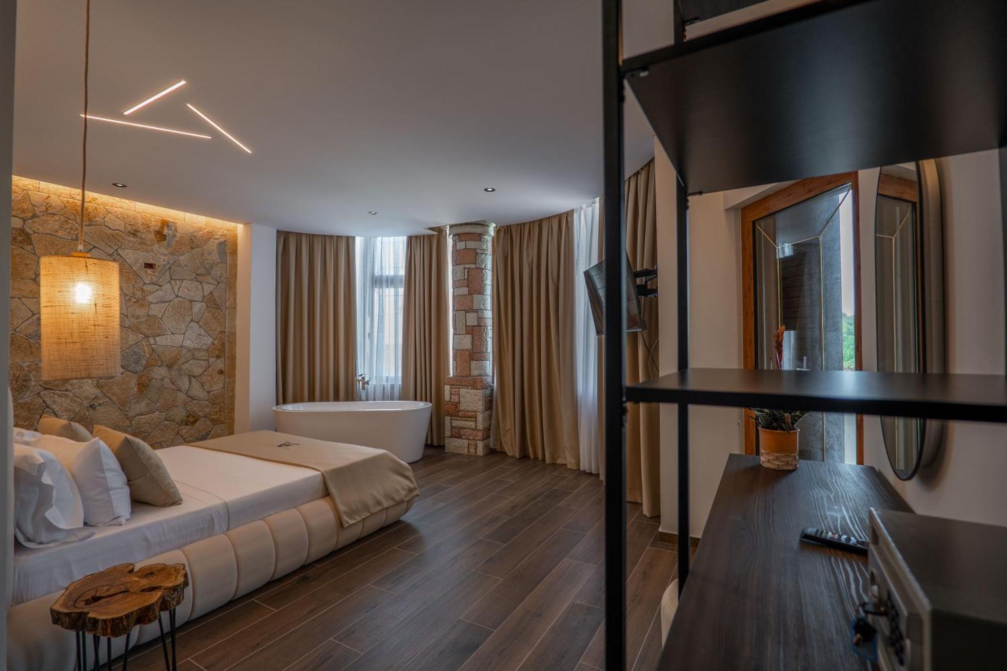Hotel Castle Ksamil Luaran gambar